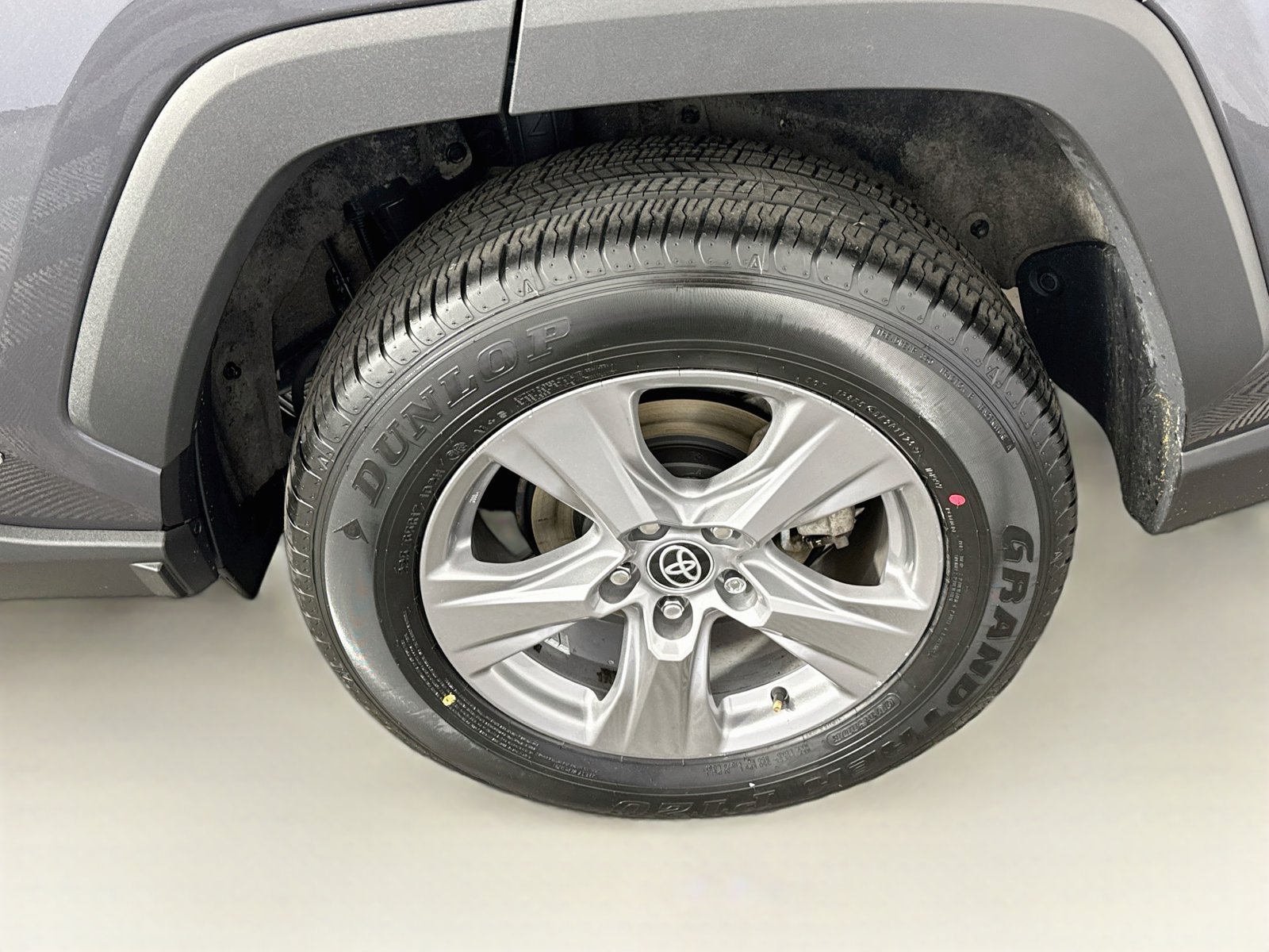 Used 2024 Toyota RAV4 XLE AWD/4WD image 19