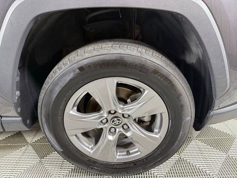 Used 2024 Toyota RAV4 XLE FWD image 20