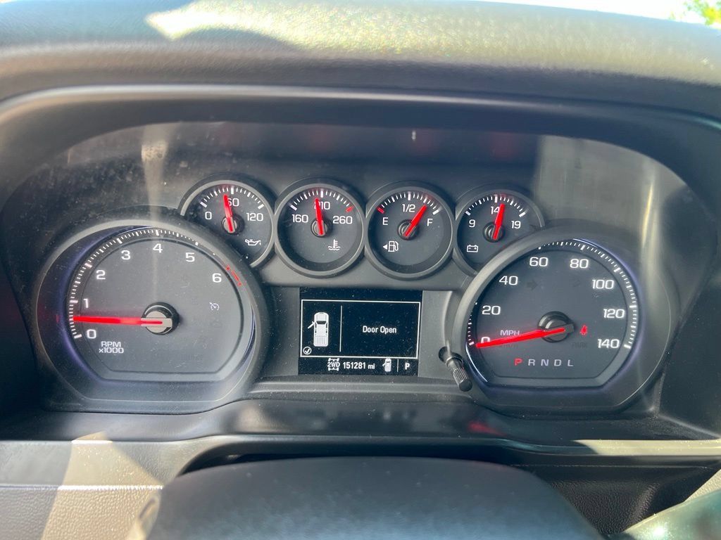 Used 2019 Chevrolet Silverado 1500 Custom Trail Boss w/ Custom Convenience Package AWD/4WD image 38
