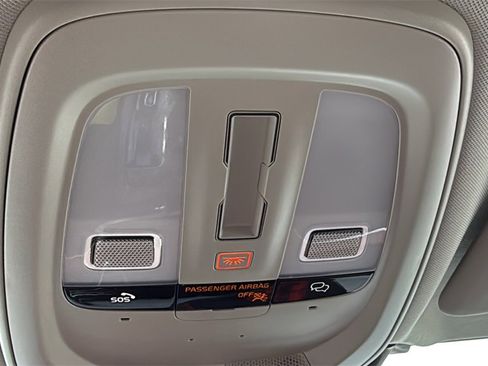 Certified 2025 Volvo V60 B5 Cross Country Plus image 21