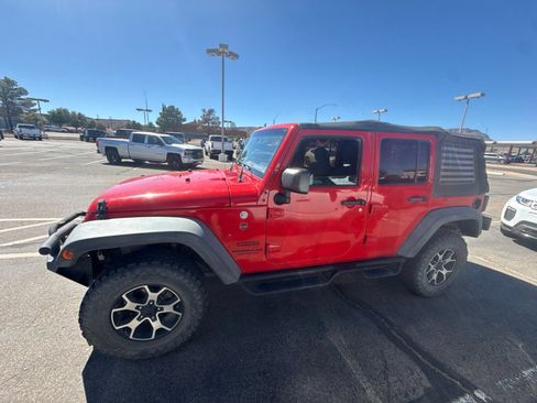 Used 2017 Jeep Wrangler Unlimited Sport w/ Connectivity Group AWD/4WD image 1