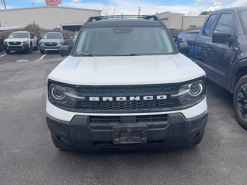 Used 2025 Ford Bronco Sport Outer Banks w/ Outer Banks Tech Package+ AWD/4WD image 2