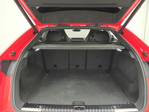 Used 2022 Lamborghini Urus AWD/4WD image 37