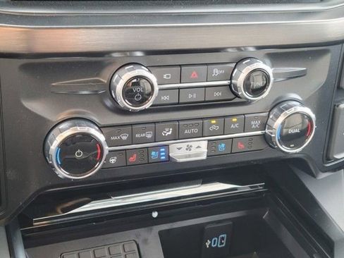 New 2026 Ford F250 Lariat w/ FX4 Off-Road Package image 18