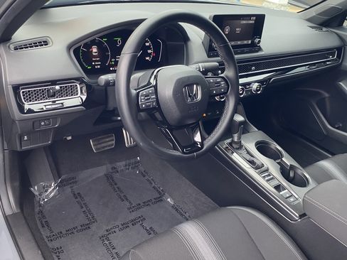 Used 2025 Honda Civic Sport image 14