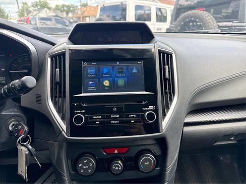 Used 2019 Subaru Crosstrek 2.0i Premium w/ Eyesight System AWD/4WD image 13