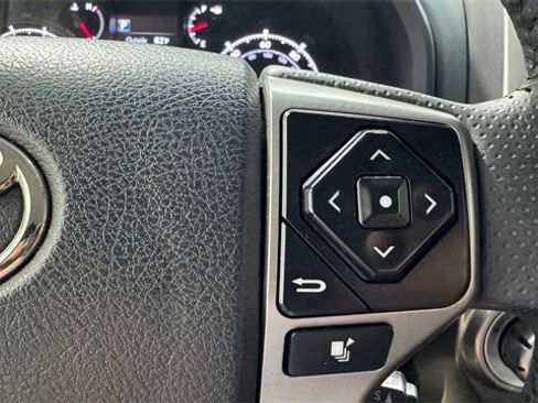 Used 2022 Toyota 4Runner SR5 image 24