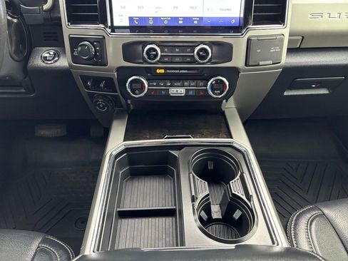 Used 2022 Ford F250 Lariat w/ Lariat Ultimate Package image 20
