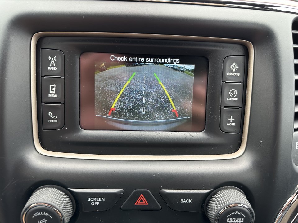 Used 2016 Jeep Grand Cherokee Limited RWD image 9