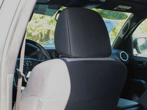 Used 2023 Toyota Tacoma TRD Sport image 19