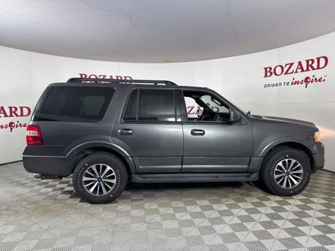 Used 2017 Ford Expedition XLT image 9