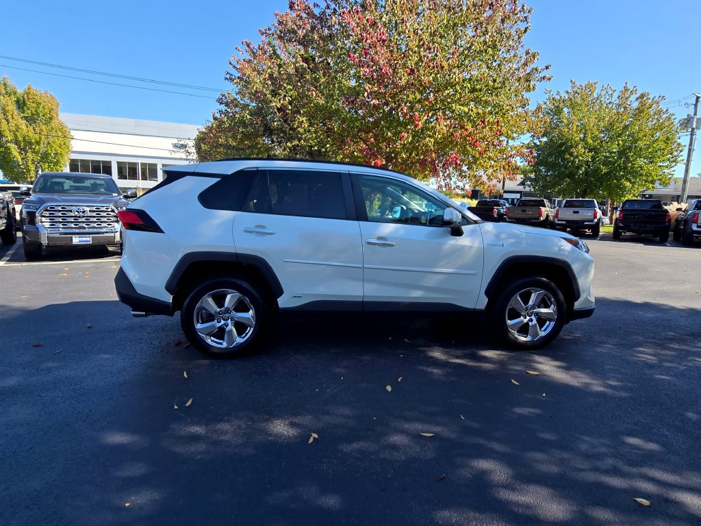 Used 2021 Toyota RAV4 Limited AWD/4WD image 10