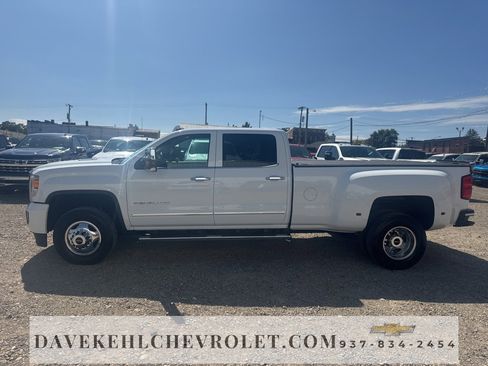 Used 2015 GMC Sierra 3500 Denali w/ Duramax Plus Package image 2