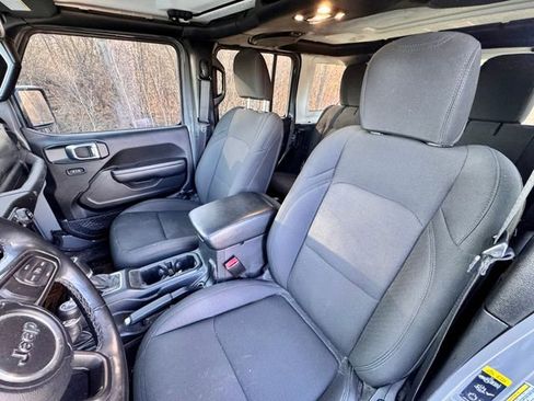 Used 2022 Jeep Wrangler Unlimited Sport AWD/4WD image 8