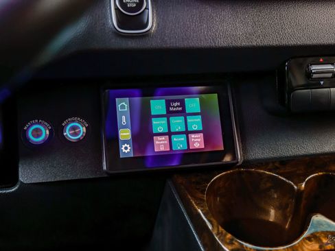 Used 2023 Mercedes-Benz Sprinter 3500 image 63