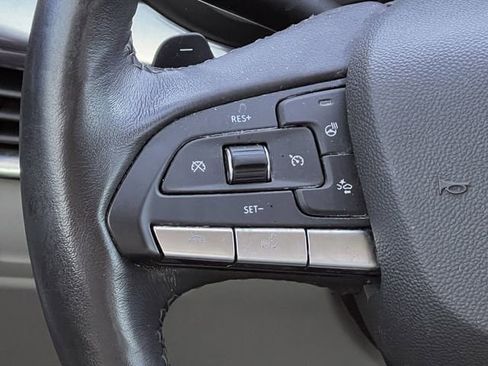 Certified 2021 Cadillac XT4 Luxury w/ Cold Weather Package image 13