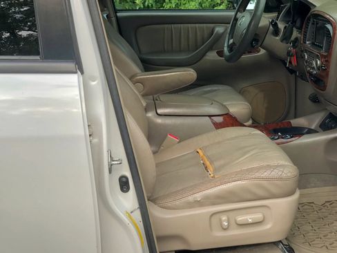 Used 2007 Toyota Sequoia Limited AWD/4WD image 14