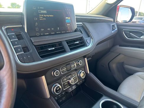Used 2022 GMC Yukon SLT w/ SLT Premium Package AWD/4WD image 23