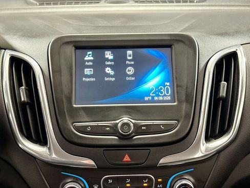 Used 2018 Chevrolet Equinox LT image 14