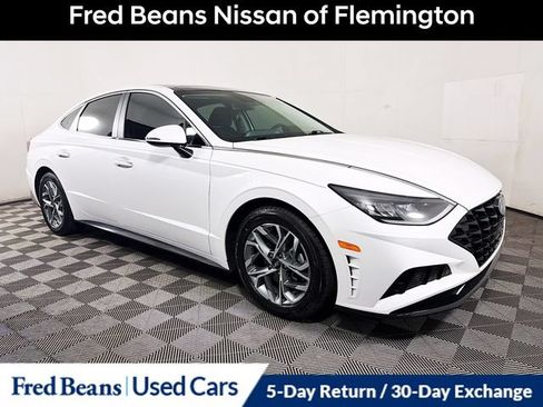 Used 2022 Hyundai Sonata SEL w/ Convenience Package FWD image 1