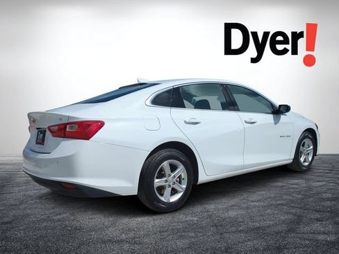 Used 2024 Chevrolet Malibu LT FWD image 3