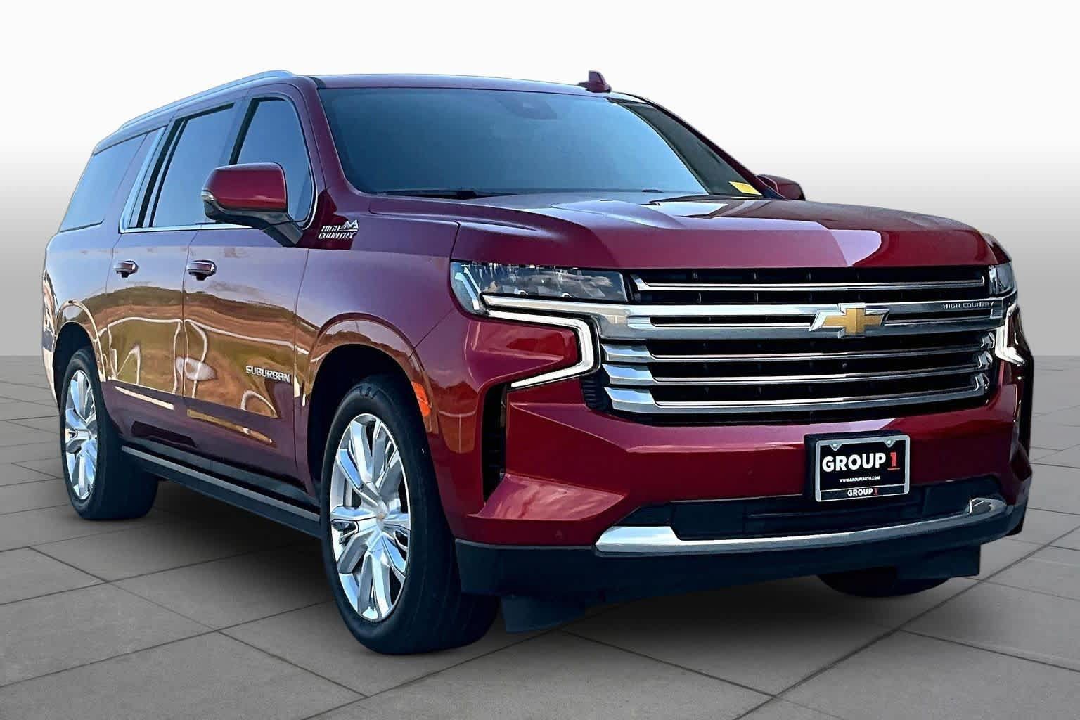 Used 2023 Chevrolet Suburban High Country AWD/4WD image 3