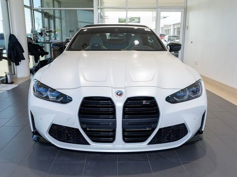 Used 2023 BMW M4 xDrive Competition w/ Executive Package AWD/4WD image 2