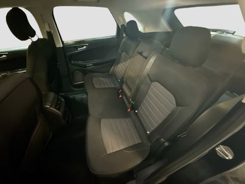 Used 2015 Ford Edge SE image 26