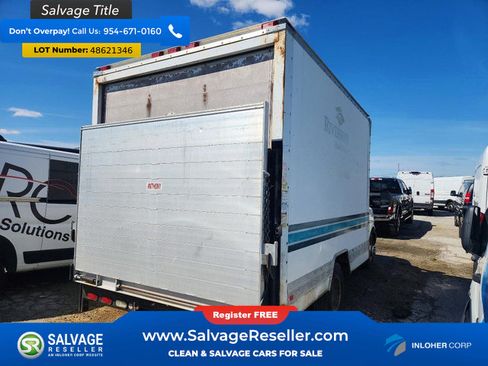 Used 2011 GMC Savana 3500 RWD image 4