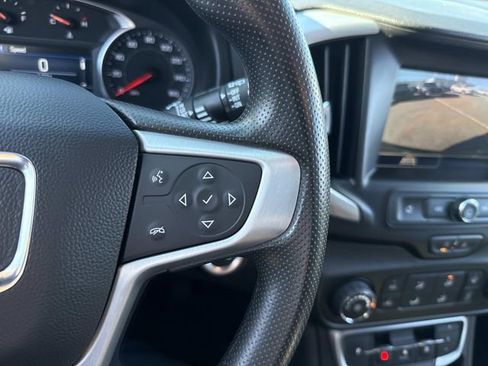 Used 2024 GMC Terrain SLE image 29
