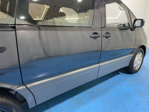 Used 1995 Toyota Previa DX image 18