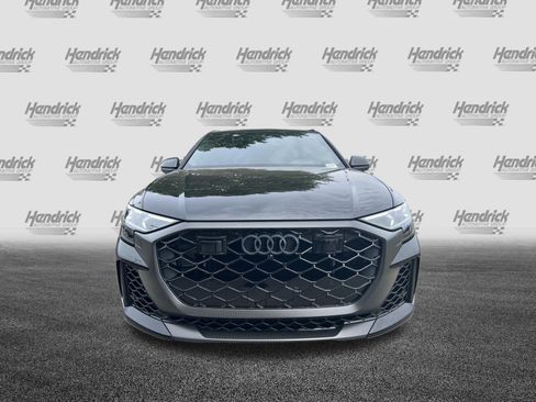 Used 2025 Audi RS Q8 performance AWD/4WD image 3