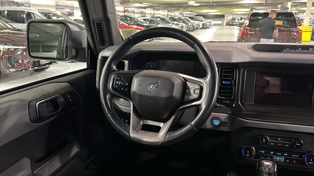Used 2022 Ford Bronco Black Diamond AWD/4WD image 23