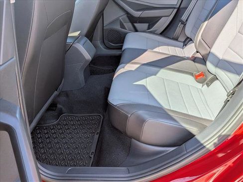 Used 2025 Volkswagen Jetta SE image 19