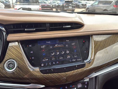 Used 2020 Cadillac XT6 Sport w/ Platinum Package AWD/4WD image 5