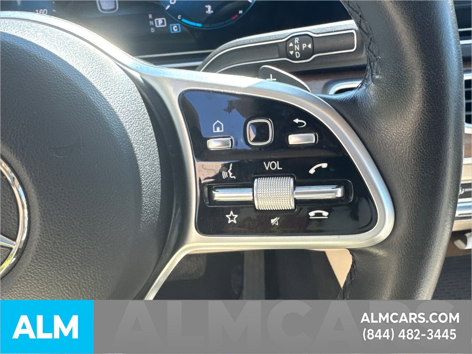 Used 2023 Mercedes-Benz GLE 350 4MATIC w/ Premium Package image 31