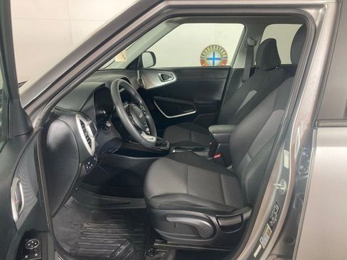 Used 2022 Kia Soul LX w/ Technology Package image 10