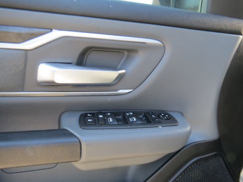 Used 2021 RAM 1500 Big Horn AWD/4WD image 18