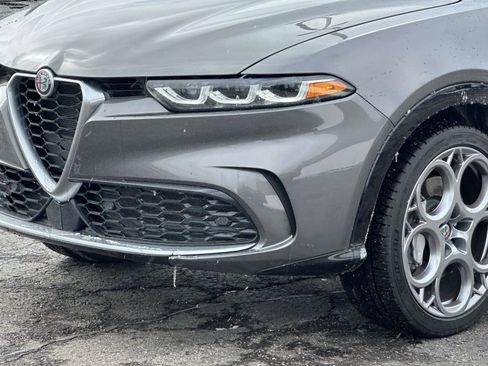 Used 2024 Alfa Romeo Tonale Ti image 8