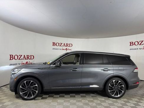 Used 2023 Lincoln Aviator Reserve w/ Equipment Group 201A RWD image 5