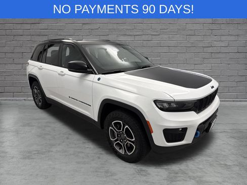 Used 2023 Jeep Grand Cherokee Trailhawk w/ Luxury Tech Group III AWD/4WD image 1