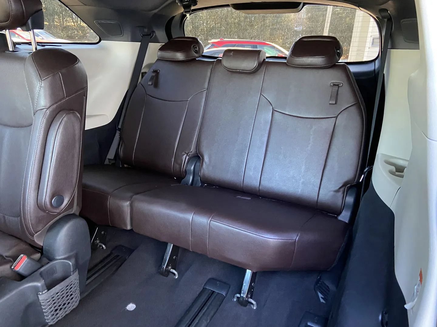 Used 2022 Toyota Sienna Platinum AWD/4WD image 29