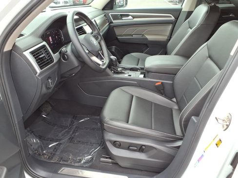 Used 2023 Volkswagen Atlas SE FWD image 24