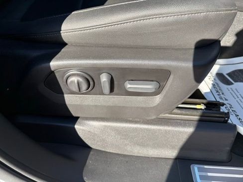 Used 2022 GMC Sierra 1500 SLT w/ SLT Premium Plus Package image 30