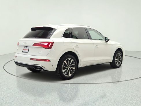 Used 2023 Audi Q5 2.0T Premium w/ Convenience Package AWD/4WD image 5