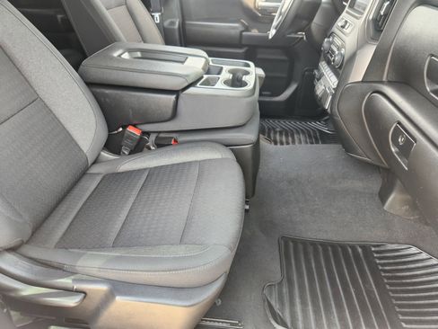 Used 2024 Chevrolet Silverado 2500 Custom w/ Custom Value Package AWD/4WD image 15