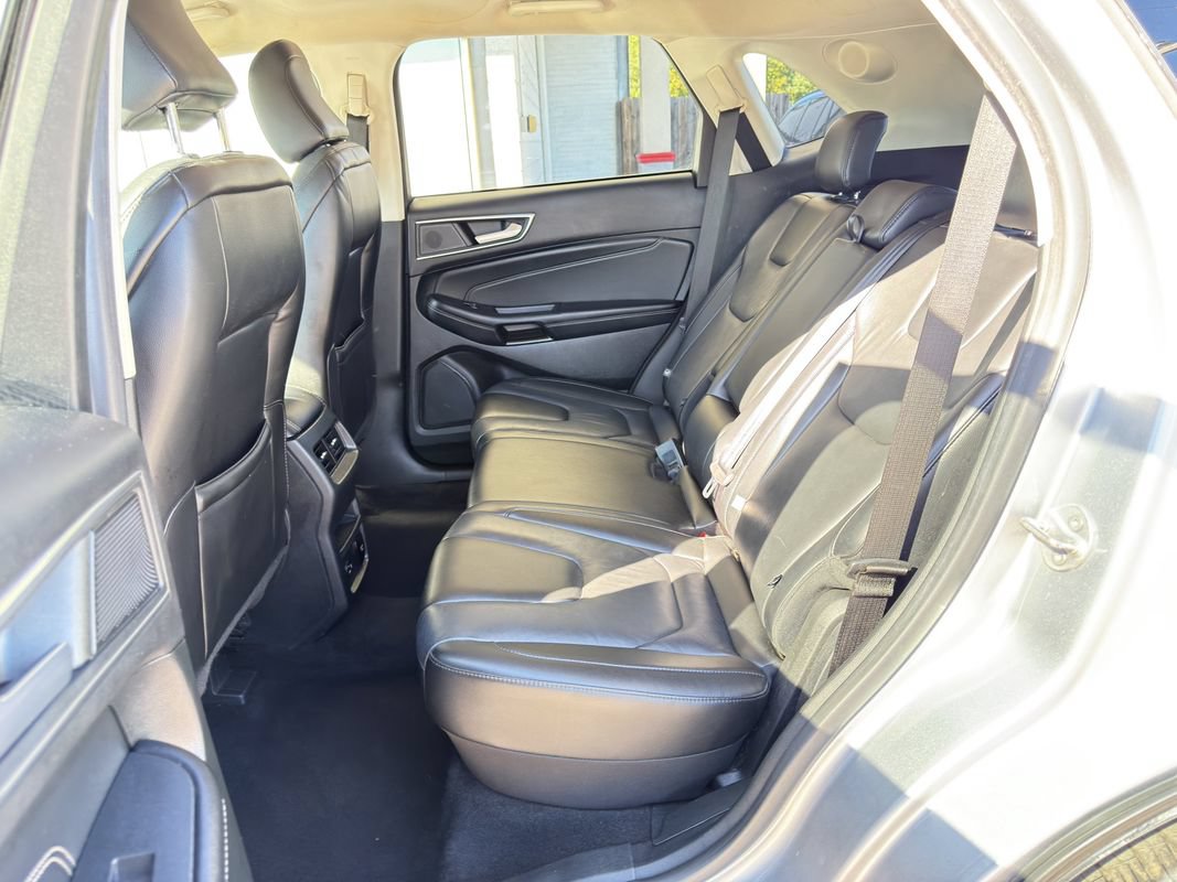 Used 2022 Ford Edge Titanium AWD/4WD image 35