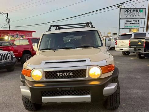 Used 2008 Toyota FJ Cruiser 4WD image 15