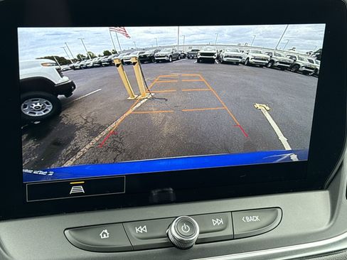 Used 2025 Chevrolet Blazer LT FWD image 24