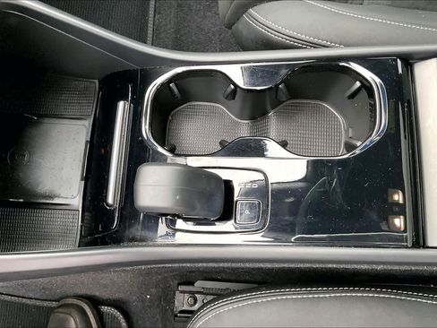 Used 2023 Volvo C40 P8 Recharge Ultimate image 20